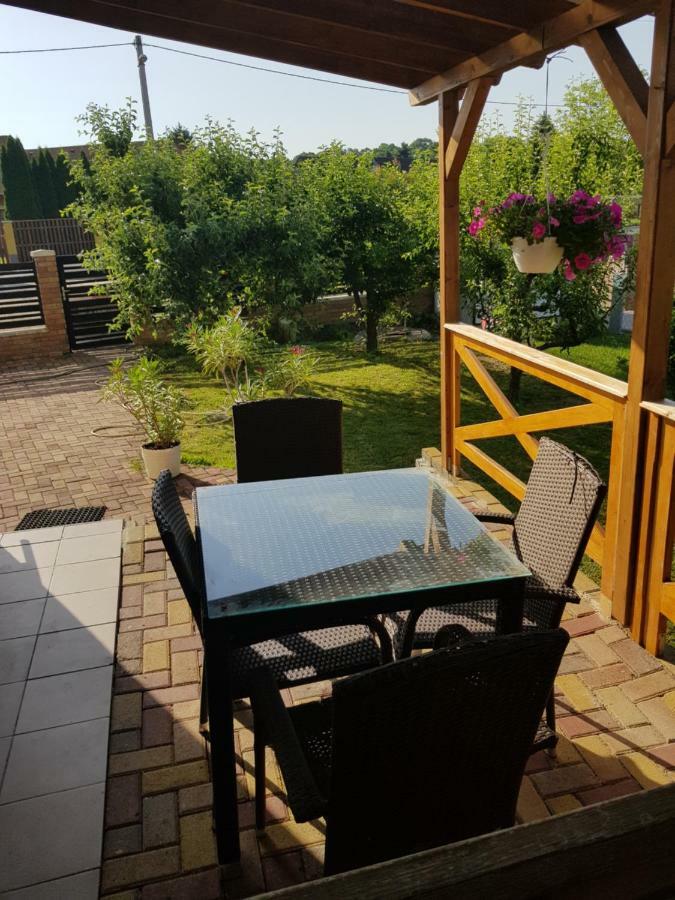 Pagrepe apartman Balatonvilágos Exterior foto